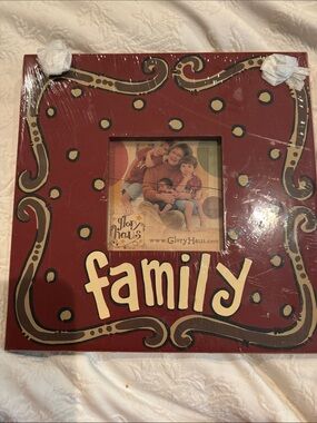 NWT Glory Haus Family 10x10 frame